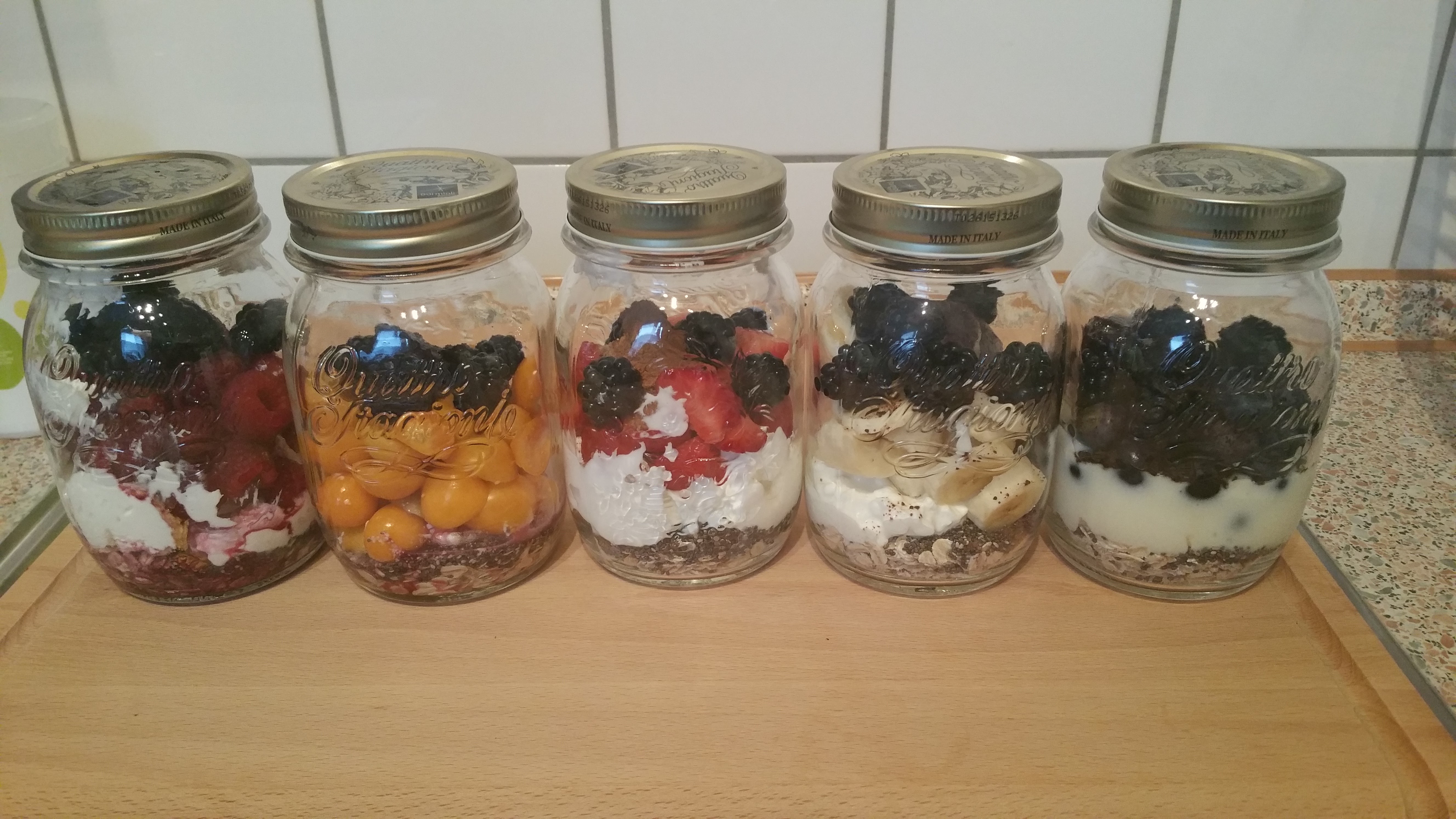 Vollkorn-Chia-Eiweiß-Vitamin-Frühstück im Glas