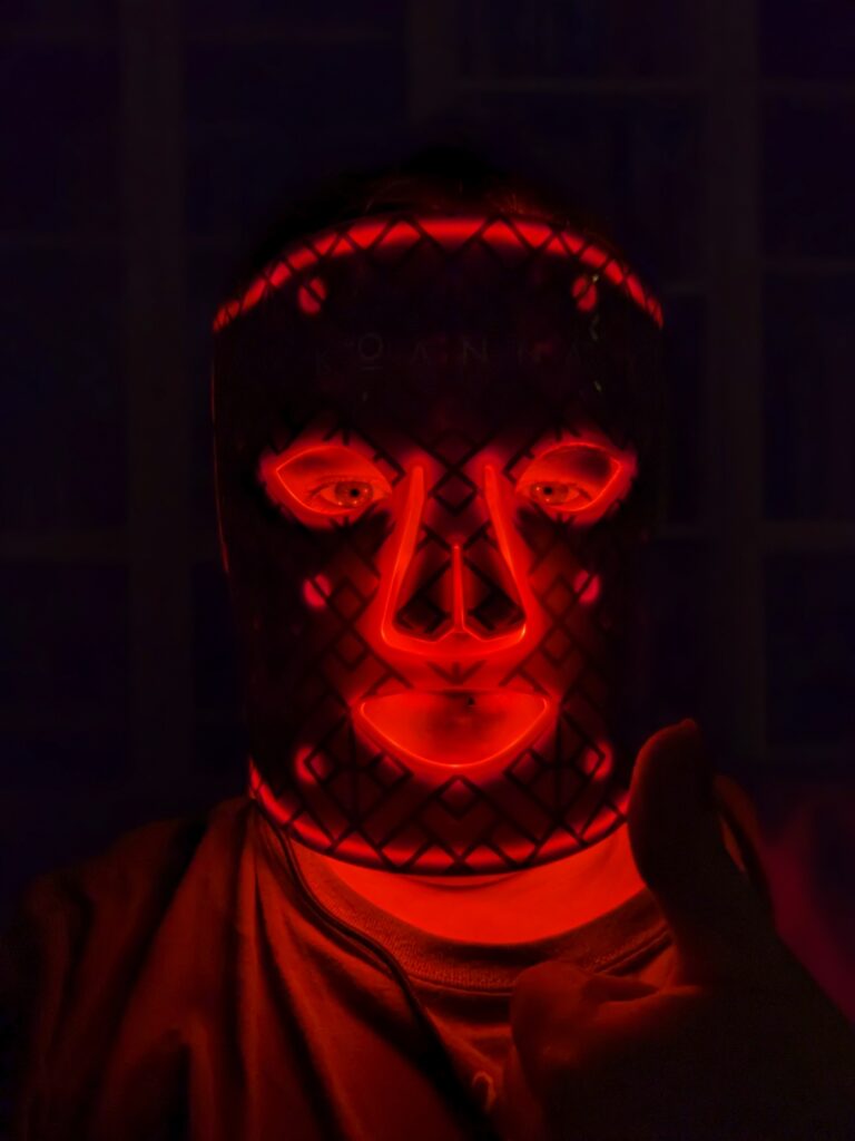 Neue LED Lichttherapie-Maske von Koanna - Benutzung Bild 12