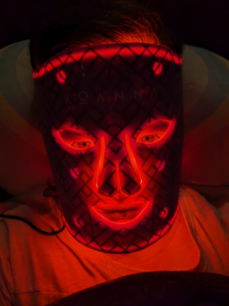 Neue LED Lichttherapie-Maske von Koanna - Benutzung Bild 15